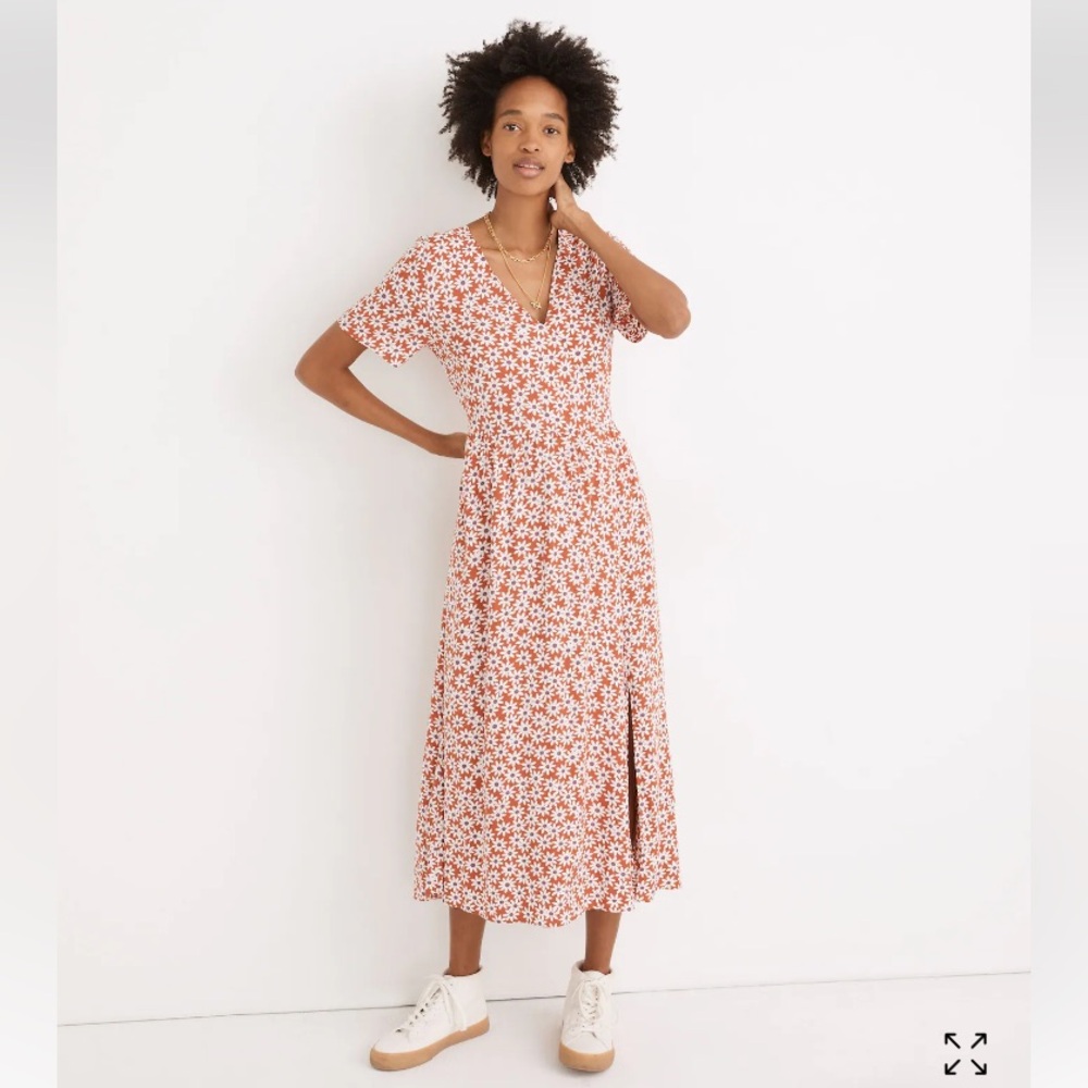 Madewell Clara midi v-neck short sleeve dress Size xs.